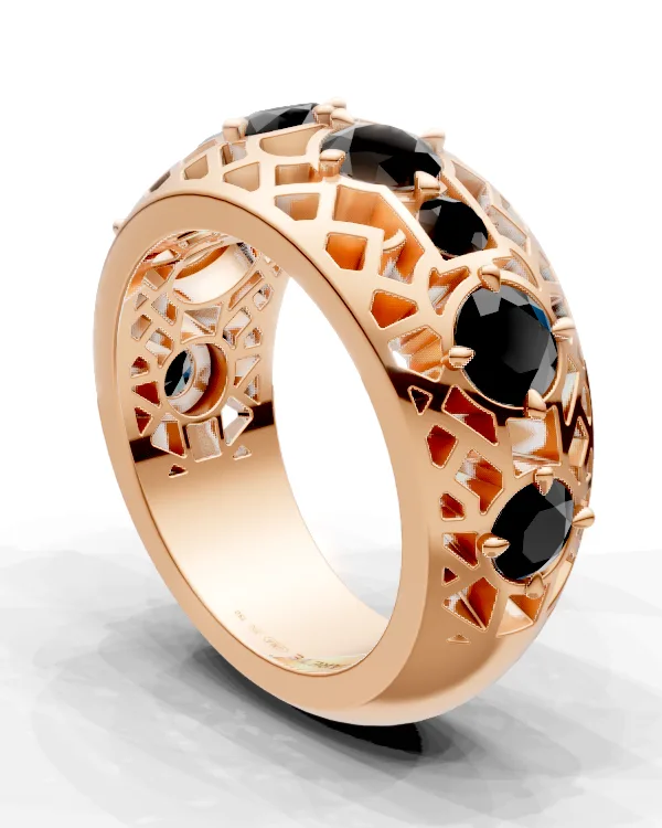 Ornamentální half eternity prsten